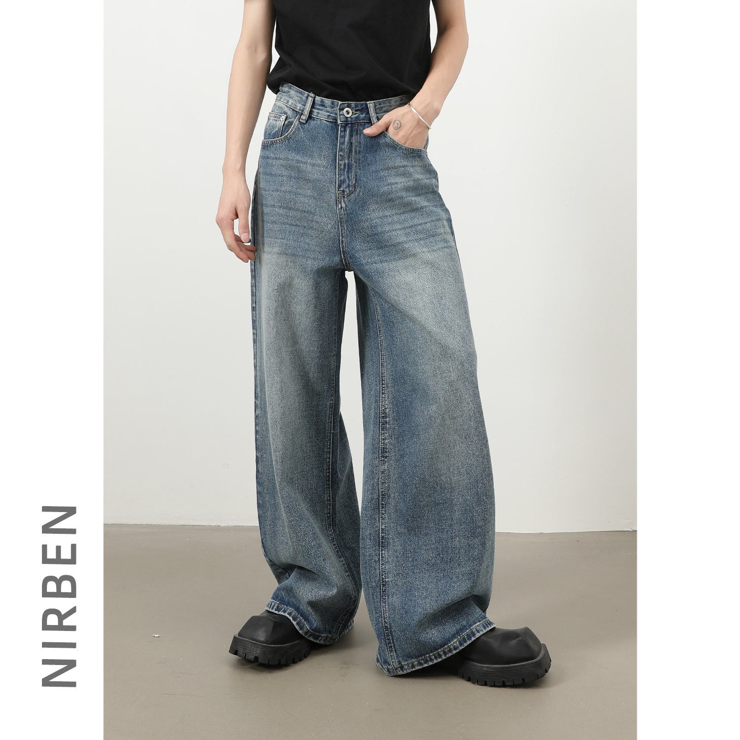 Nirben Cowboy | กางเกงยีนส์ผู้ชายขาบาน ทรงสลิม ดีไซน์เรียบง่าย ใส่ไปทำงานได้หลากหลาย สไตล์เกาหลี รุ่นใหม่สำหรับฤดูใบไม้ร่วง