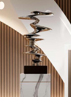 几何抽象雕塑摆件玻璃钢电镀银色酒店大堂艺术品落地售楼部楼梯角