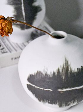 新中式写手绘风景禅意创意陶瓷花瓶餐馆背景现代家居客厅插花摆件