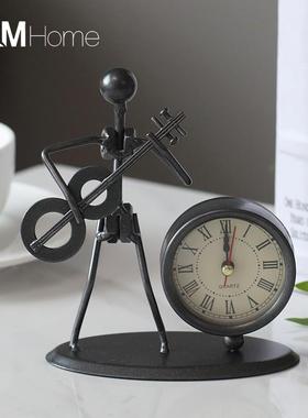北欧复古文艺时钟工艺品摆件创意个性客厅卧室房间床头装饰品摆件