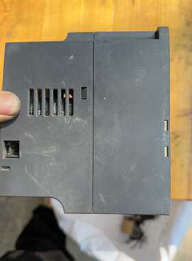 询价HLP-C102海利普变频器，1.5KW 220V，件，