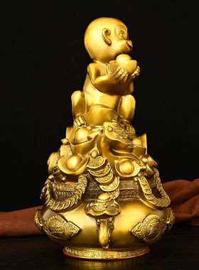 新疆包邮金猴献宝铜猴子摆件纯铜聚宝盆福袋猴客厅办公室象上封猴