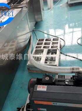 全自动川辣卤味拉伸膜封口机 预制菜黑椒鸡滑片全自动真空包装机