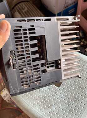 询价日立变频器 WJ200-040HF， 4KW 380V质
