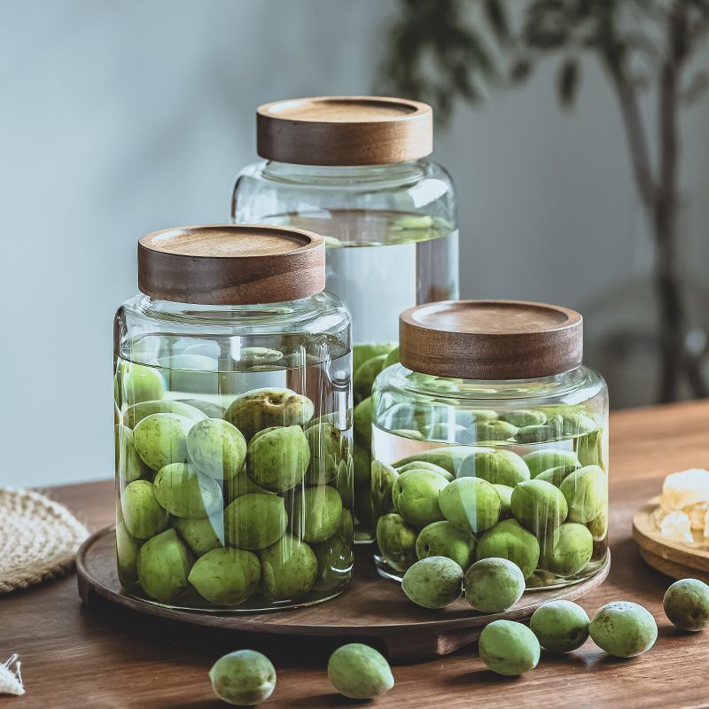 Large-capacity screw-top glass wine bottle, food-grade sealed tank, skin storage, lychee wine tank, green plum and Chen grains tank