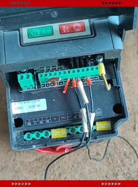 问价矢量变频器2.2Kw220v成色如图