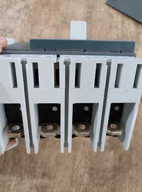 询价98新 Ts3L250塑壳断路器