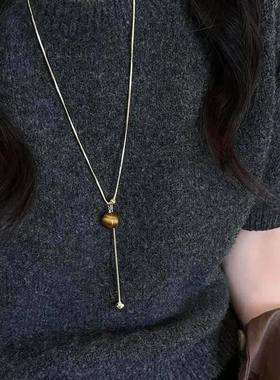 木质小马吊坠项链女2025新款秋冬长款毛衣链复古本命年好运配饰