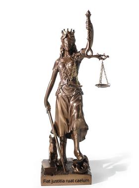 仿铜司法公平公正正义女神忒弥斯雕塑雕像律师办公室法律天平摆件