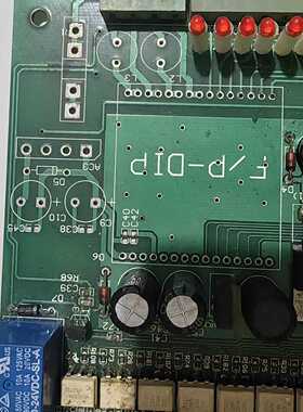 询价HRON注塑机主板，型号F-P-DIP，件，成色如图，有