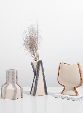 北欧极简几何艺术贴绒陶瓷花瓶样板间客厅餐边柜创意家居小众摆件