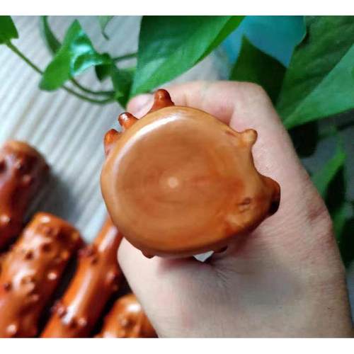 贵州檬子木手把件原木抛光带手绳木雕文玩把玩棍按摩红木棒工艺品 - 图2