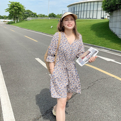 Vogana戛纳家大码女装率真夏日碎花荷叶连体裤v领隐形扣方便穿脱 Vogana戛纳家大码女装馆 淘优券