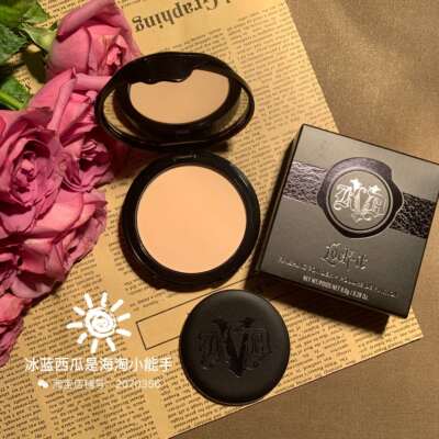 美代现货kat Von D Lock It Blotting蜜粉饼kvd哑光控油粉饼 虎窝淘