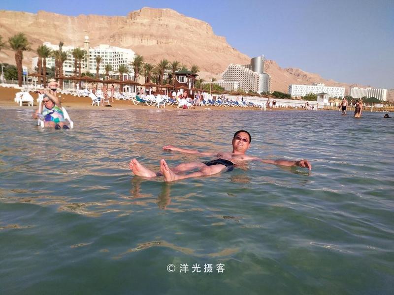 以色列死海真垃圾 落下了就再也取不走了