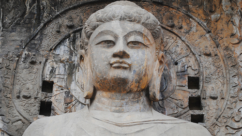 龙门石窟奉先寺卢舍那大佛 雍容面相宛若武则天再世