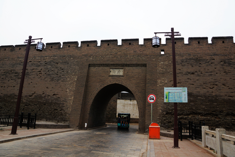 古城平遥的土炕和罗汉床