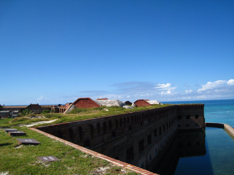 美南这座孤岛 曾是要塞监狱现成浮潜胜地