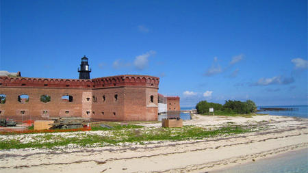 美南这座孤岛 曾是要塞监狱现成浮潜胜地