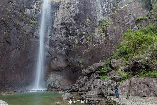 浙江有个地方风景很秀美 抬头见蓝天低头见碧水