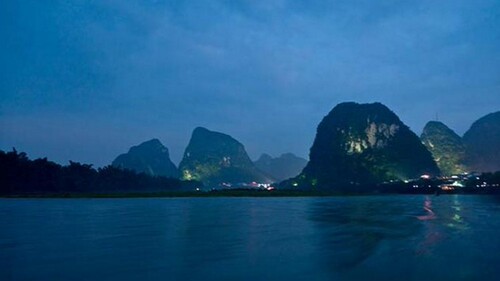 阳朔邂逅<span class='highlight'>西</span>街酒吧 感受漓江别样夜生活