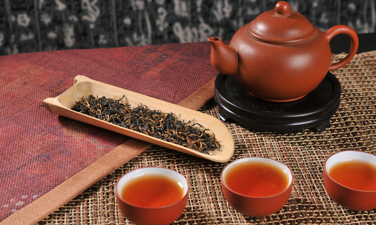 【听茶】独赏独思茶可雅心