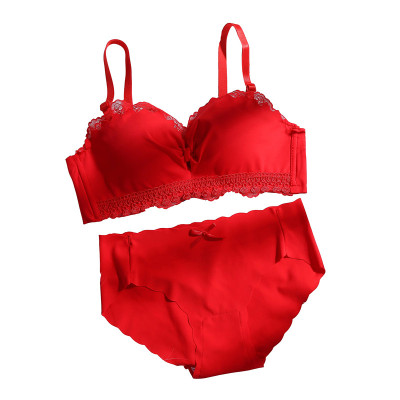 大红色内衣文胸结婚新娘聚拢