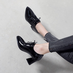 春秋新款粗跟单鞋女高跟鞋尖头英伦风漆皮系带深口女鞋工作小皮鞋