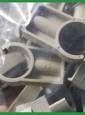 灰色PPR高平卡平脚管卡U型高脚卡20 25 32ppr管件接头水管卡配件