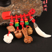 小孩桃木剑斧子红绳别针挂件葫芦狗牙婴幼儿随身猪惊骨桃木饰品