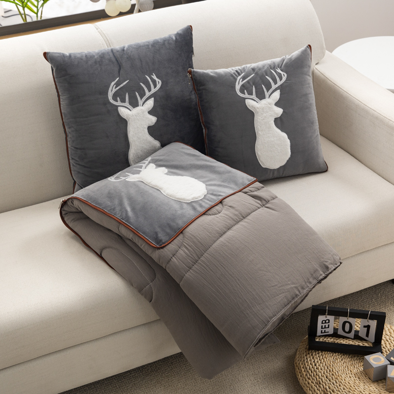 两用抱枕被靠垫枕头午休空调被秋冬保暖卡通加厚绒汽车办公室沙发