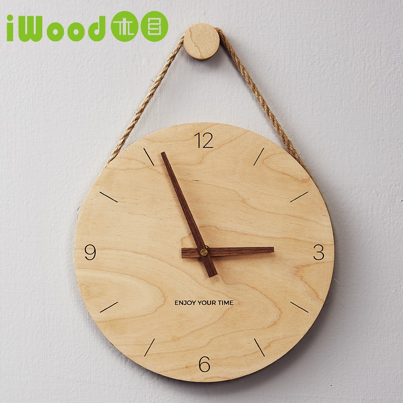 木目北欧客厅创意免打孔挂墙钟表 时尚简L约家用极简原木挂钟挂表