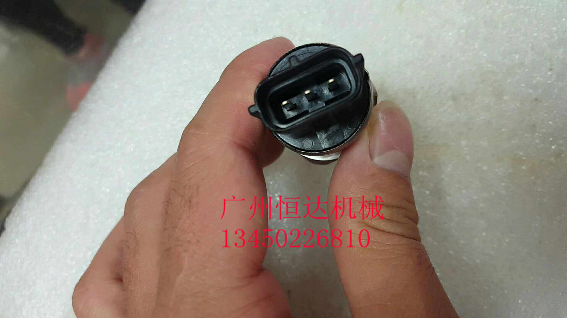 住友SH200/210/240/-3-5-A3-A5/液压泵高压压力开关高压传感器