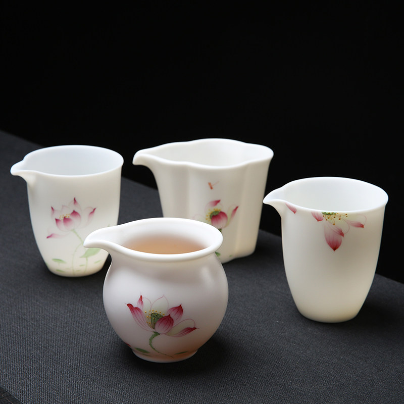 手绘荷花羊脂玉瓷公道杯素烧白瓷茶道配件公杯分茶器茶海茶漏茶具,餐饮具,公道杯,淘宝优惠券,粉丝福利购,淘宝优惠卷