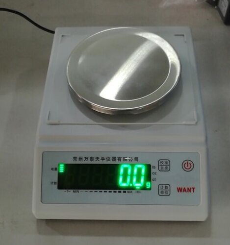 常州万泰 WT20001K电子天平 2000g/0.1g