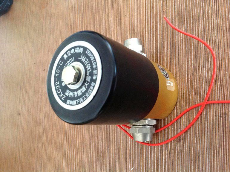 大昌真空电磁阀二位二通zkc-22-8-d的线圈部分DC24V(只有线圈)