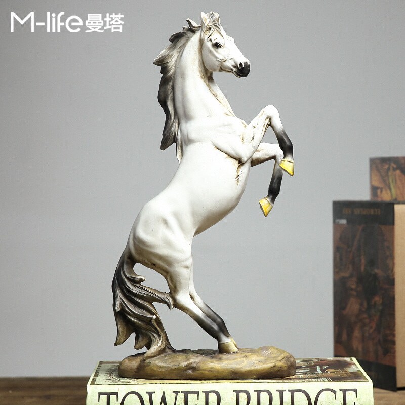 雕塑家居工艺品书房酒柜小摆设书柜办公室装饰品北欧书架马白摆件