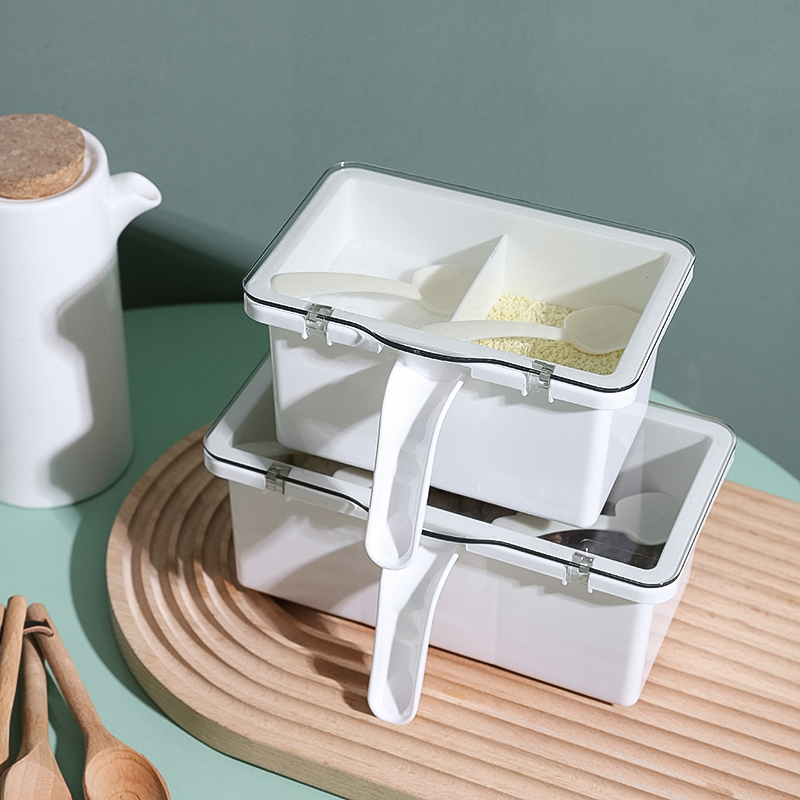 日式简约调料盒二合一厨房带手柄三格一体调味盒带盖带勺子调料罐