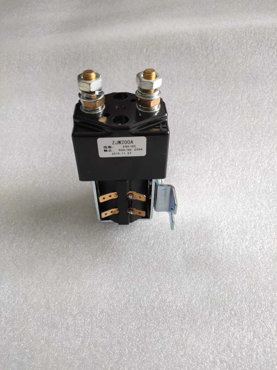 叉车配件合力K75电瓶链接线开关