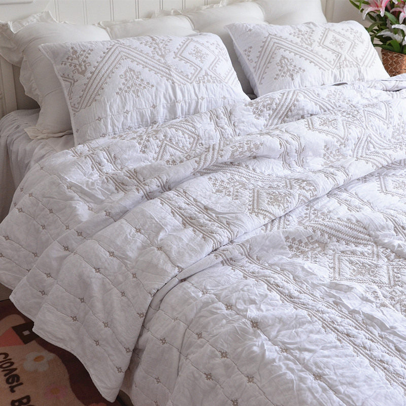 刺绣纯色外贸原i单出口美式床盖绗缝被三件套欧式纯棉床罩床单白