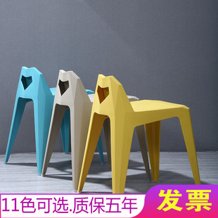 凳子网红懒人塑料靠背排队等位椅子餐厅店铺备用时尚创意北欧简约