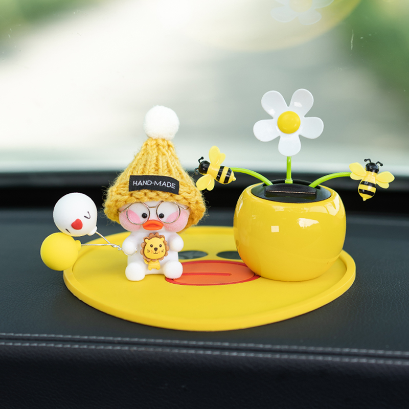2021新款汽车摆件车内饰品装饰C用品大全车载中控台网红内摆好物
