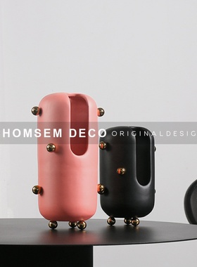 现代轻奢家居玄关柜摆设艺术抽象摆件酒店样板房间V衣帽间软装饰