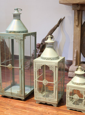 美式落地烛台铁艺风灯马灯镂空玻璃灯笼复古摆件婚庆道具路引429