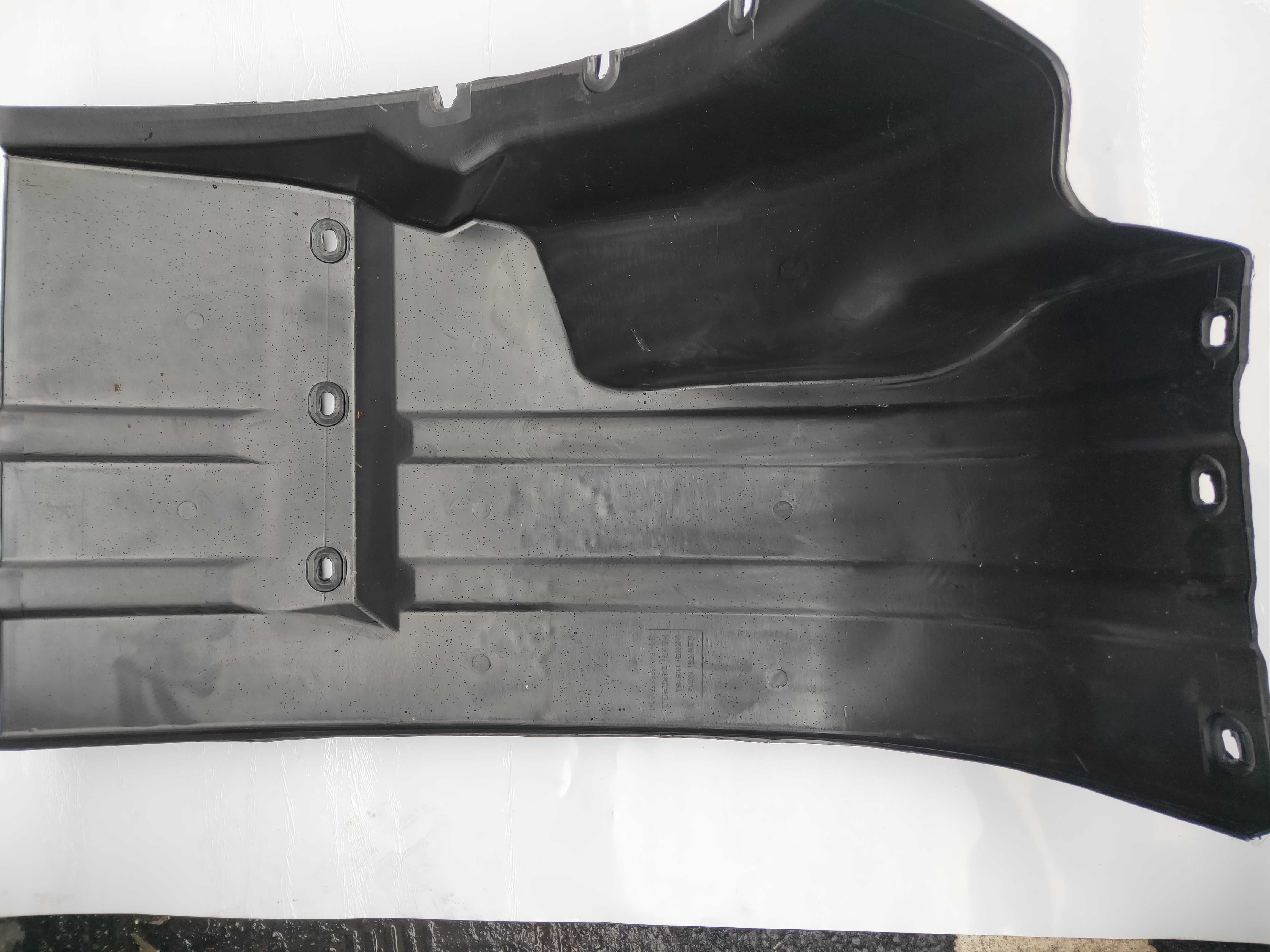 三一搅拌车配件齐全c8318三一重工混凝土前轮前小挡泥板左右正品