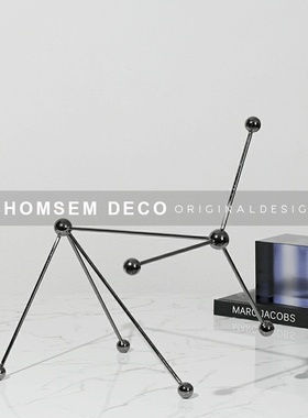 简约现代轻奢创意艺术几何体金属软装饰品家居桌V面样板房间摆件