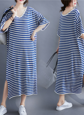 懒人t恤裙女夏2020新款宽松大码蓝色条纹针织裙前后两穿V领连衣裙