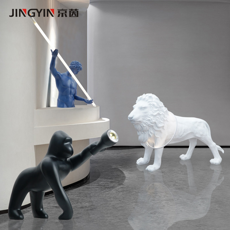 抽象雕塑人物装饰样板间酒店展厅猩猩装置灯饰北欧艺术品狮子摆件
