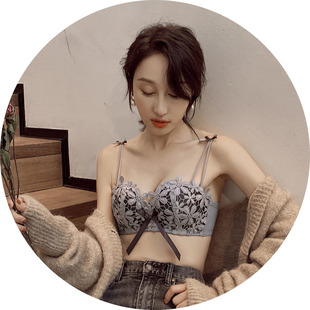 小胸加厚聚拢调整型收副乳女士内衣 花纹刺绣无钢圈性感深文胸罩
