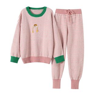 辫子女孩可爱睡衣女秋冬季软绵绵加厚加绒珊瑚绒可外穿甜美家居服